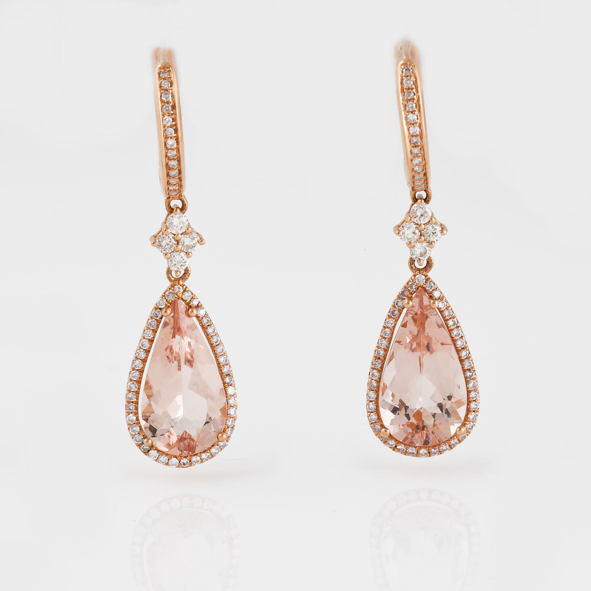 ÖRHÄNGEN, 18K roséguld med fasettslipade morganiter ca 5.83 ct samt briljantslipade diamanter ca 0.64 ct. Vikt 5,4 gram.