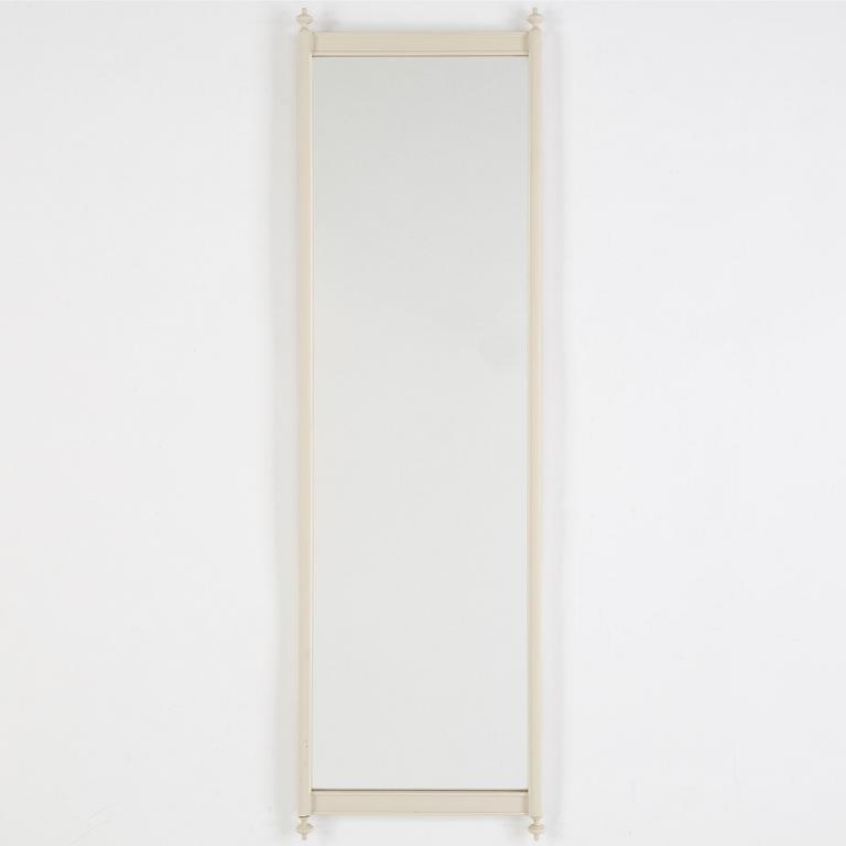 A painted mirror, first half of the 20th Century.