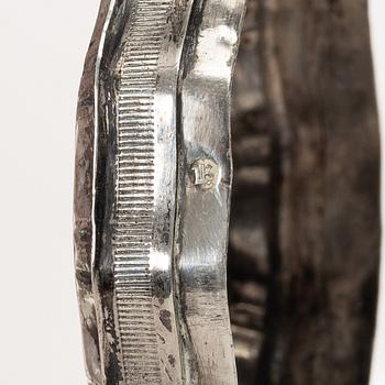 Dosor, 2 st, samt bägare och kopp, silver.