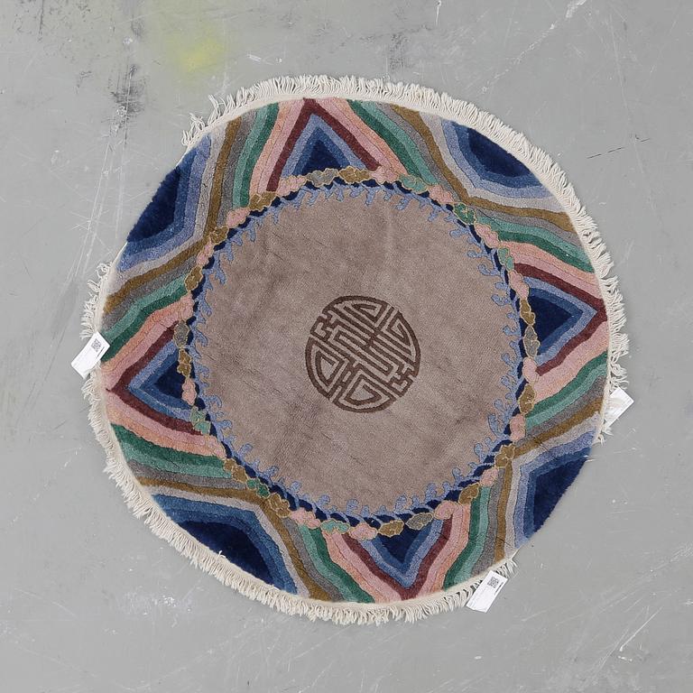 MATTA, Kina, ca Diameter 107 cm.