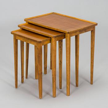 Sarjapöytä, 3 osaa, Suomi 1950-60-luku.