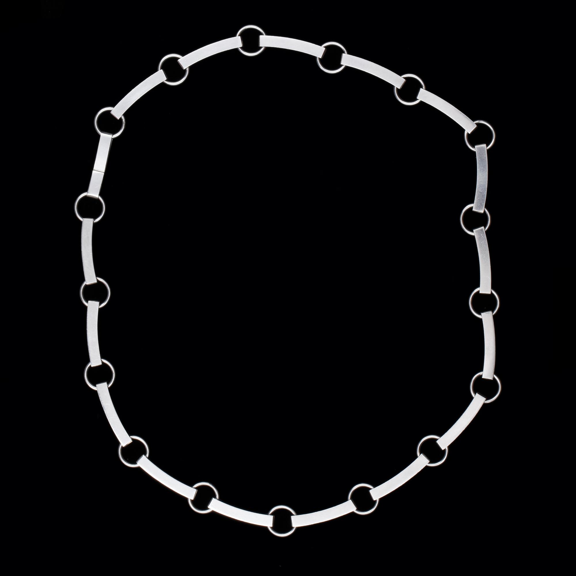 COLLIER, sterling silver, Elon Arenhill, Malmö 1984. Totalvikt 63 gr.