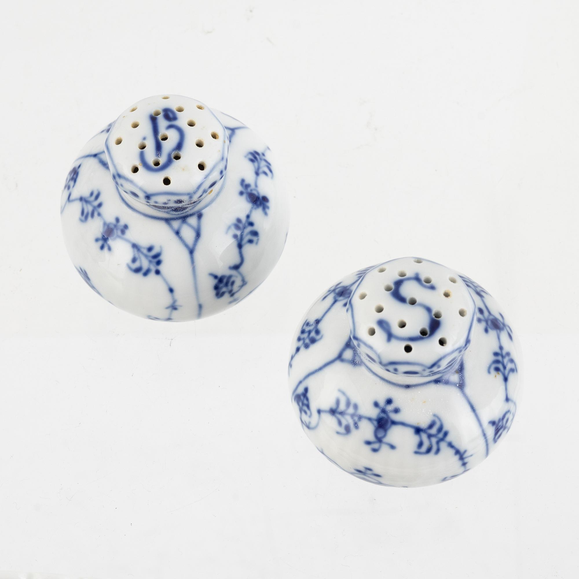 A 96-piece 'Musselmalet' porcelain dining and coffee service, Royal Copenhagen, Denmark.