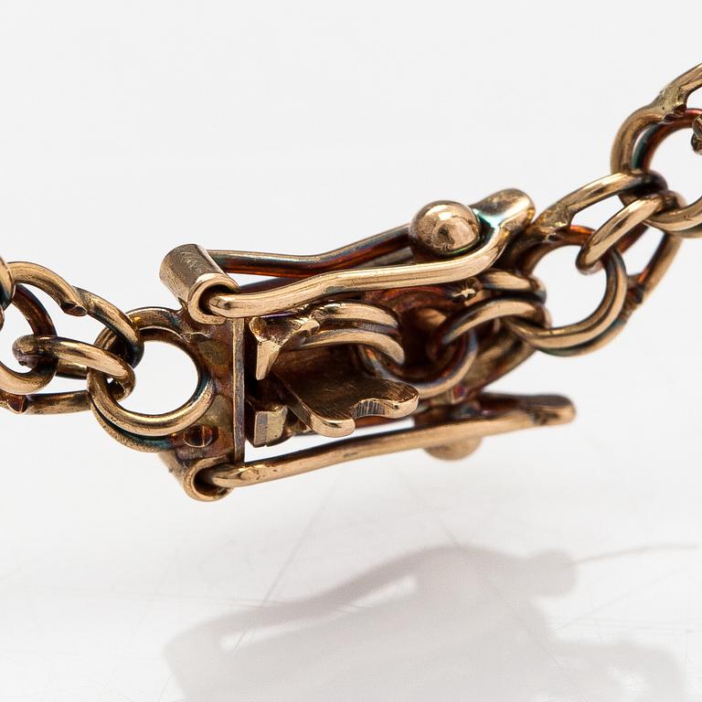 A 14K gold necklace. Aittamäki Ky, Nurmisjärvi 1992.