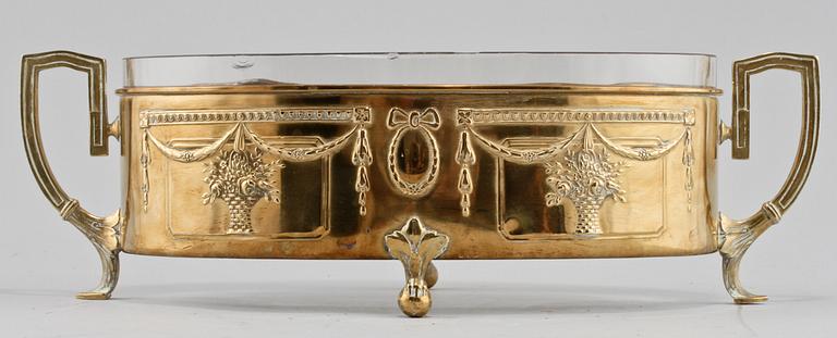JARDINIERE, gulmetall och glas, gustaviansk stil, tidigt 1900-tal.