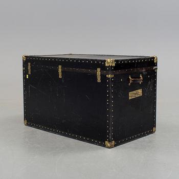 KOFFERT, omkring 1900.