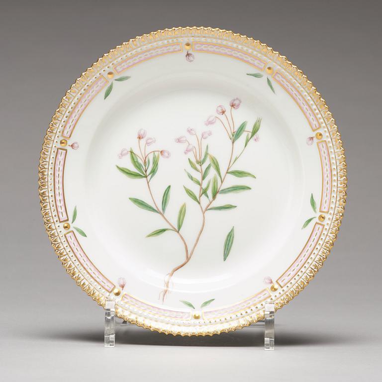 A set of six Royal Copenhagen, 'Flora Danica' dishes, Denmark, 20th Century.