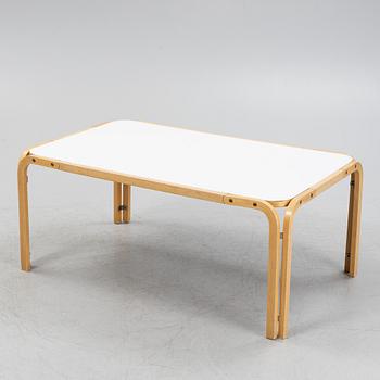 Kari Asikainen, a coffee table, Artek, second half of the 20th Century.