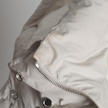 Chanel, down coat, size Fr 40.