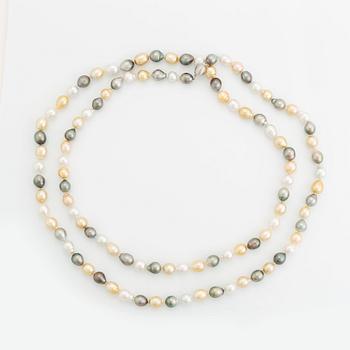 A cultured South Sea pearl necklace.