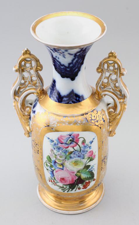VAS, porslin, senempire, 1800-talets mitt.