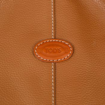 A Tod's tote bag.