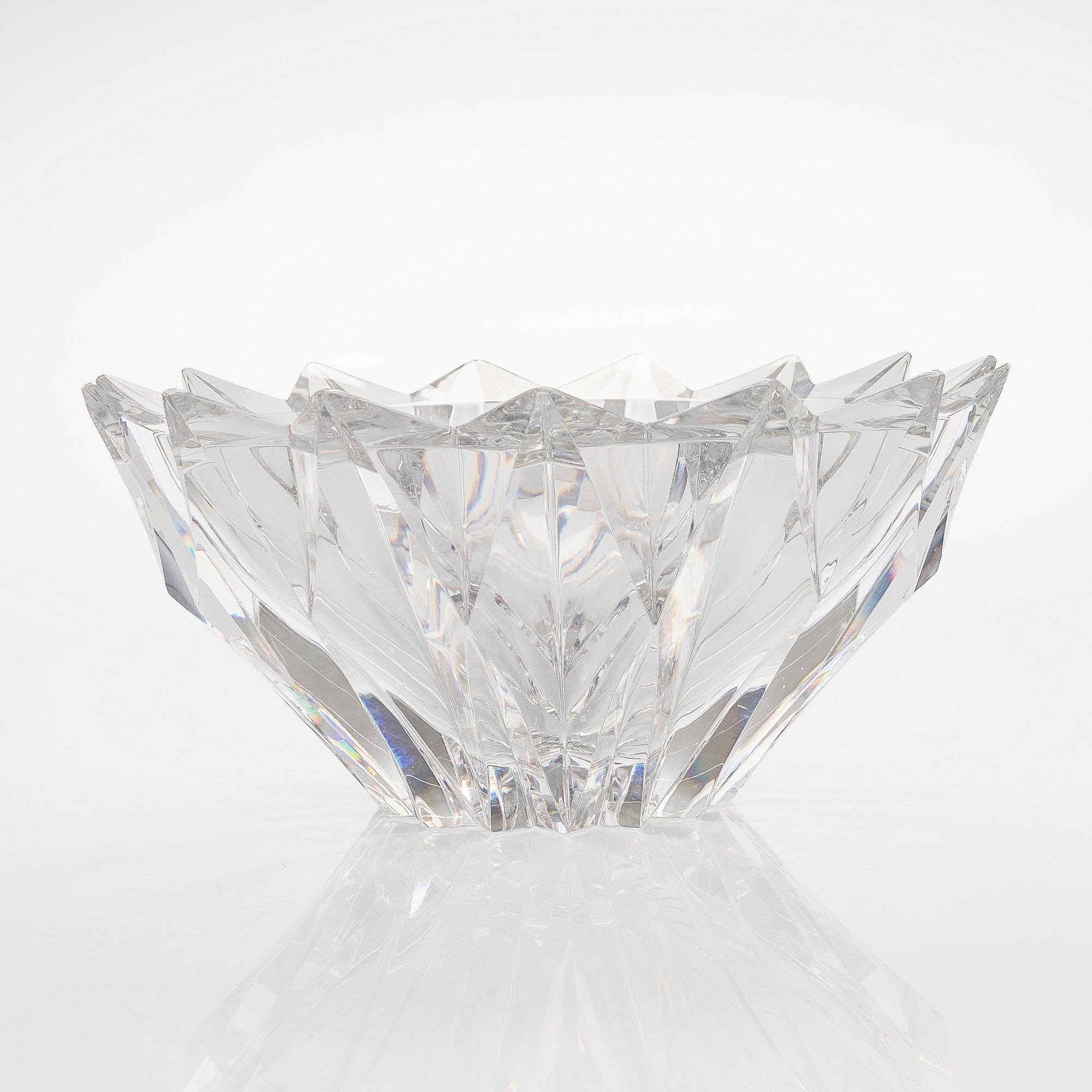 Aimo Okkolin, A 'Water lily' bowl, signed Aimo Okkolin Riihimäen Lasi Oy.