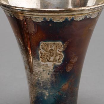 BÄGARE, 2 st, silver, GAB, Stockholm, omkring 1900-talets mitt, vikt 519 g.