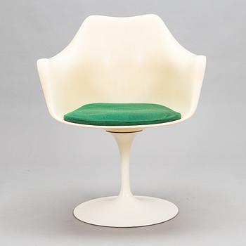 Eero Saarinen, A 'Tulip' chair, licensed by Knoll, Switzerland.