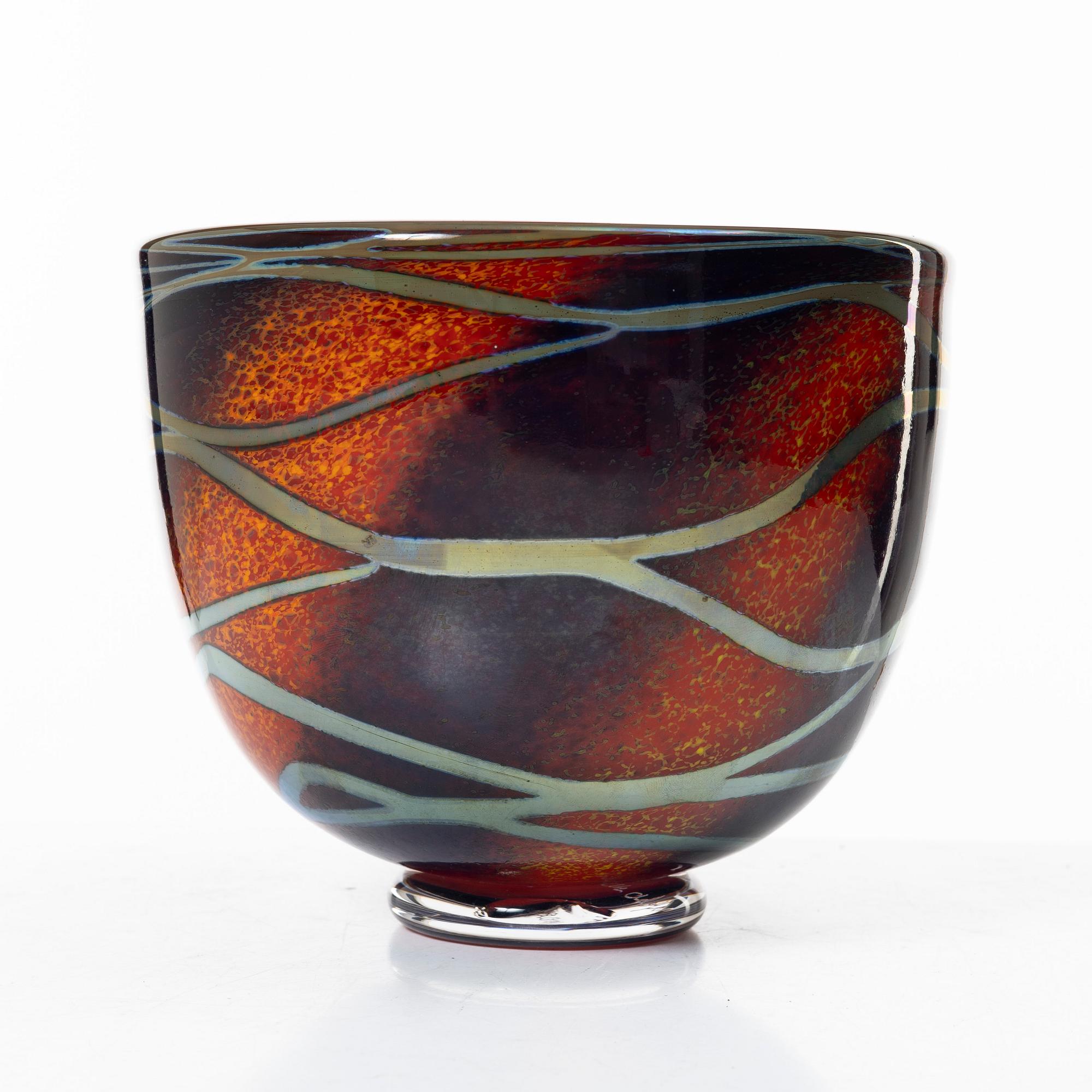 Wilke Adolfsson, a bowl, 2004.