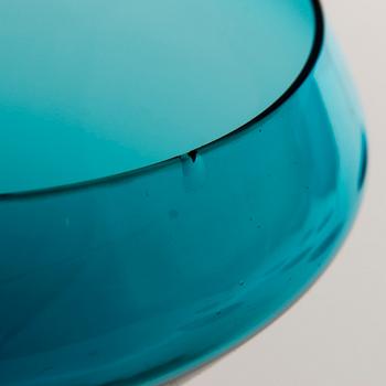 NANNY STILL, A SET OF 42 GLASS DISHES. Harlequin.