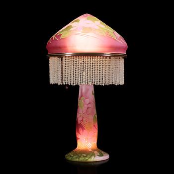 An Elis Bergh Art Noveau cameo glass table lamp with brass fittings and glass beads, Pukeberg/ Böhlmarks ca 1909.
