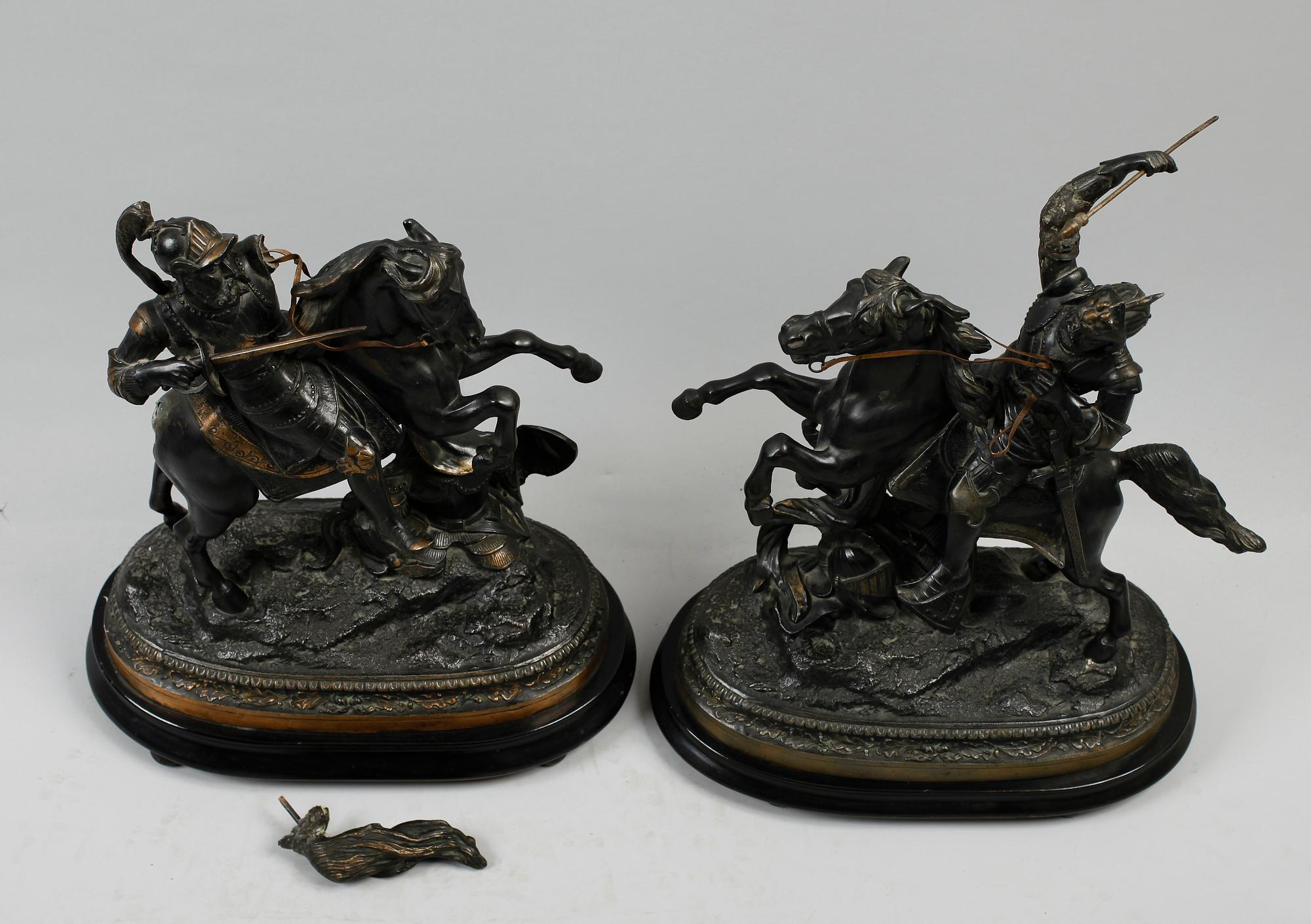 SKULPTURER, 1 par, bronserad metall, sent 1800-tal.