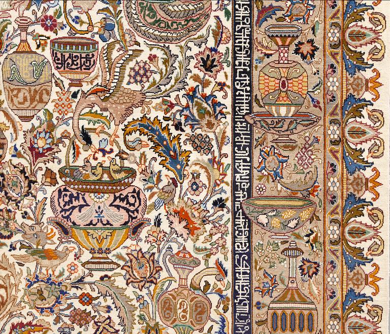 Matta, figural Kashmar, ca 393 x 293 cm.