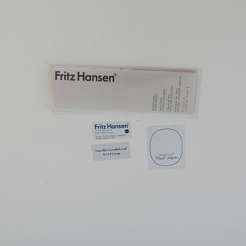 MATBORD, "Superelips", Design Bruno Mathsson och Piet Hein för Fritz Hansen, 2002.