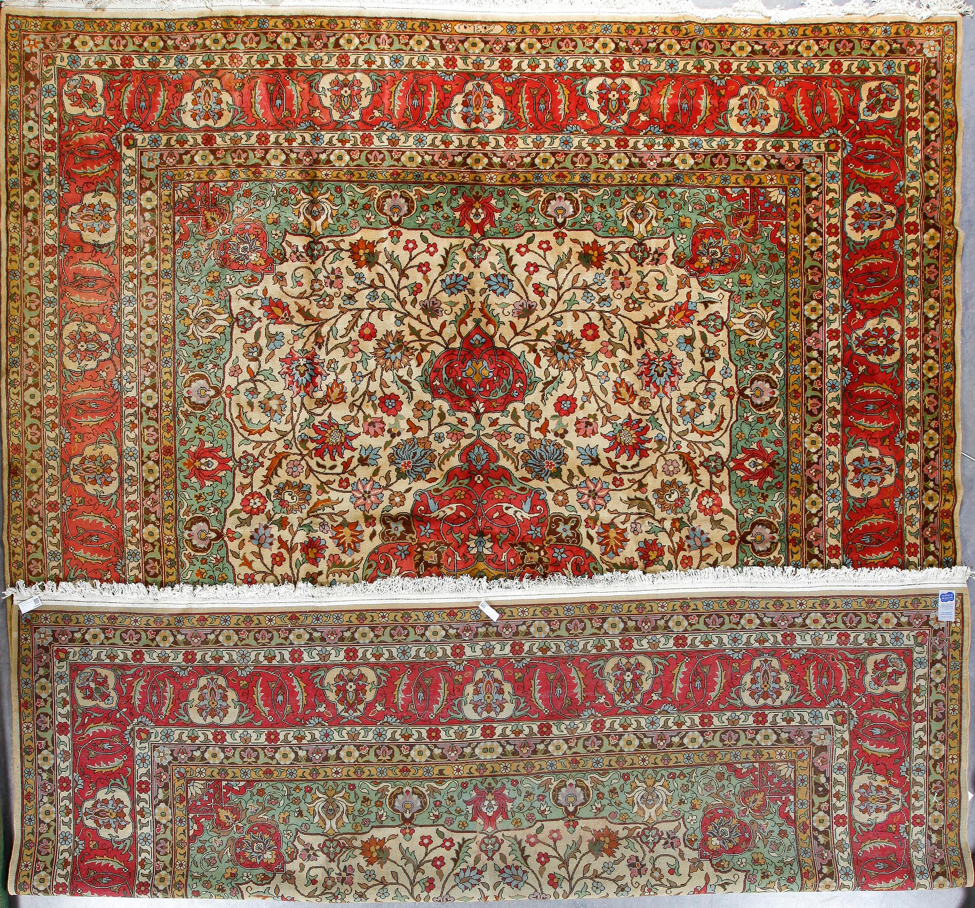 MATTA, semiantik, Östeuropa sannolikt, ca 500x410 cm.