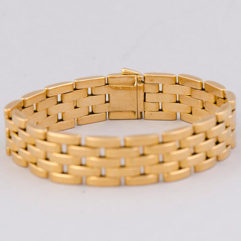 A CARTIER BRACELET, 18K gold. 'Maillon Panthere'.