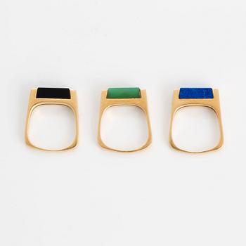 Tre ringar 18K guld med lapis lazuli, onyx och grön kvarts.