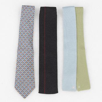 Hermès, 3 silk ties.