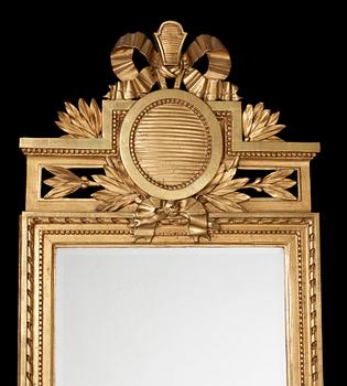 SPEGEL, av Johan Åkerblad  (mästare i Stockholm 1758-1799). Gustaviansk.