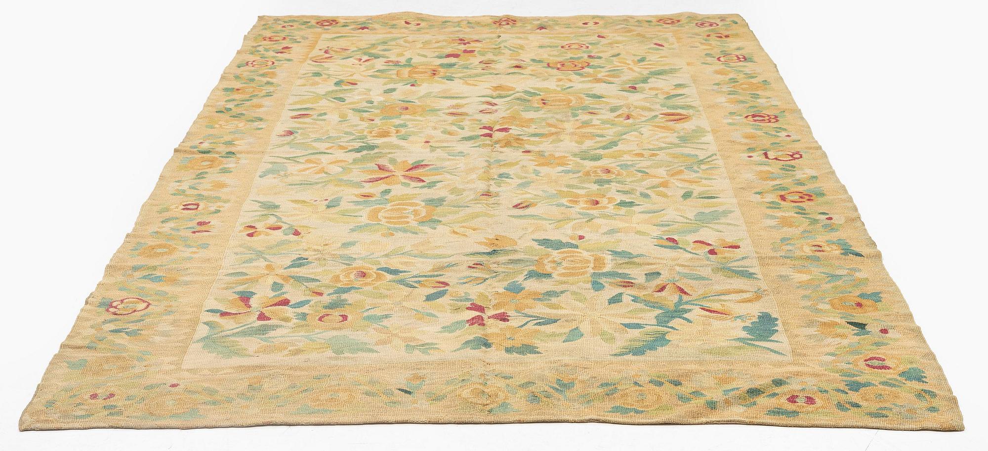 An Antique Bessarabian kilim, c. 270 x 184 cm.