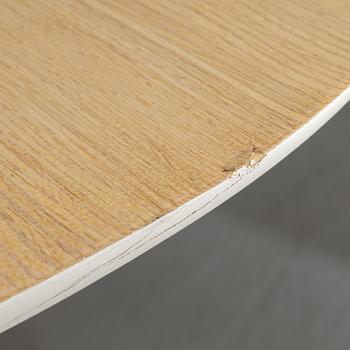 Lievore Altherr Molina, matbord, 'Eolo', Arper.