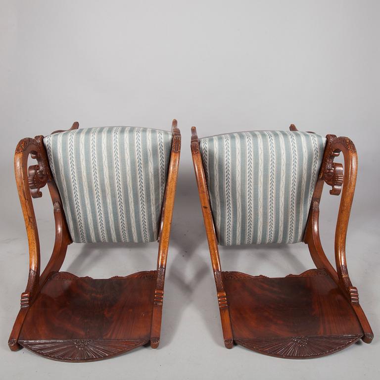 KARMSTOLAR, ett par, Ryssland 1820-tal.