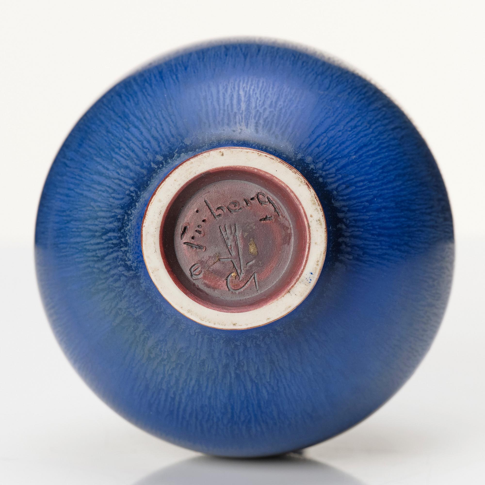 Berndt Friberg, a stoneware vase, Gustavsberg studio, Sweden 1963.