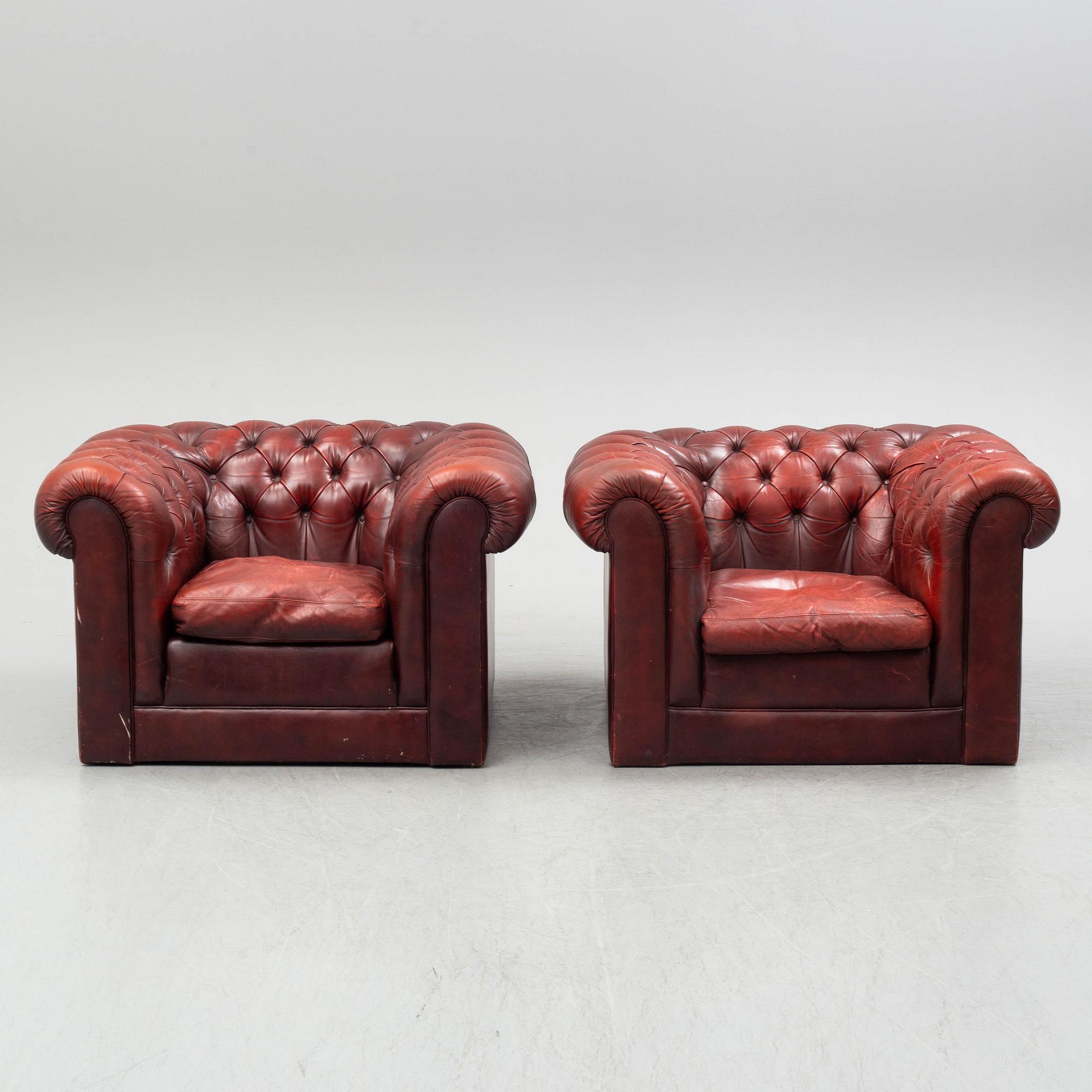 A sofa and a pair of armchairs, England, second half of the 20th century.