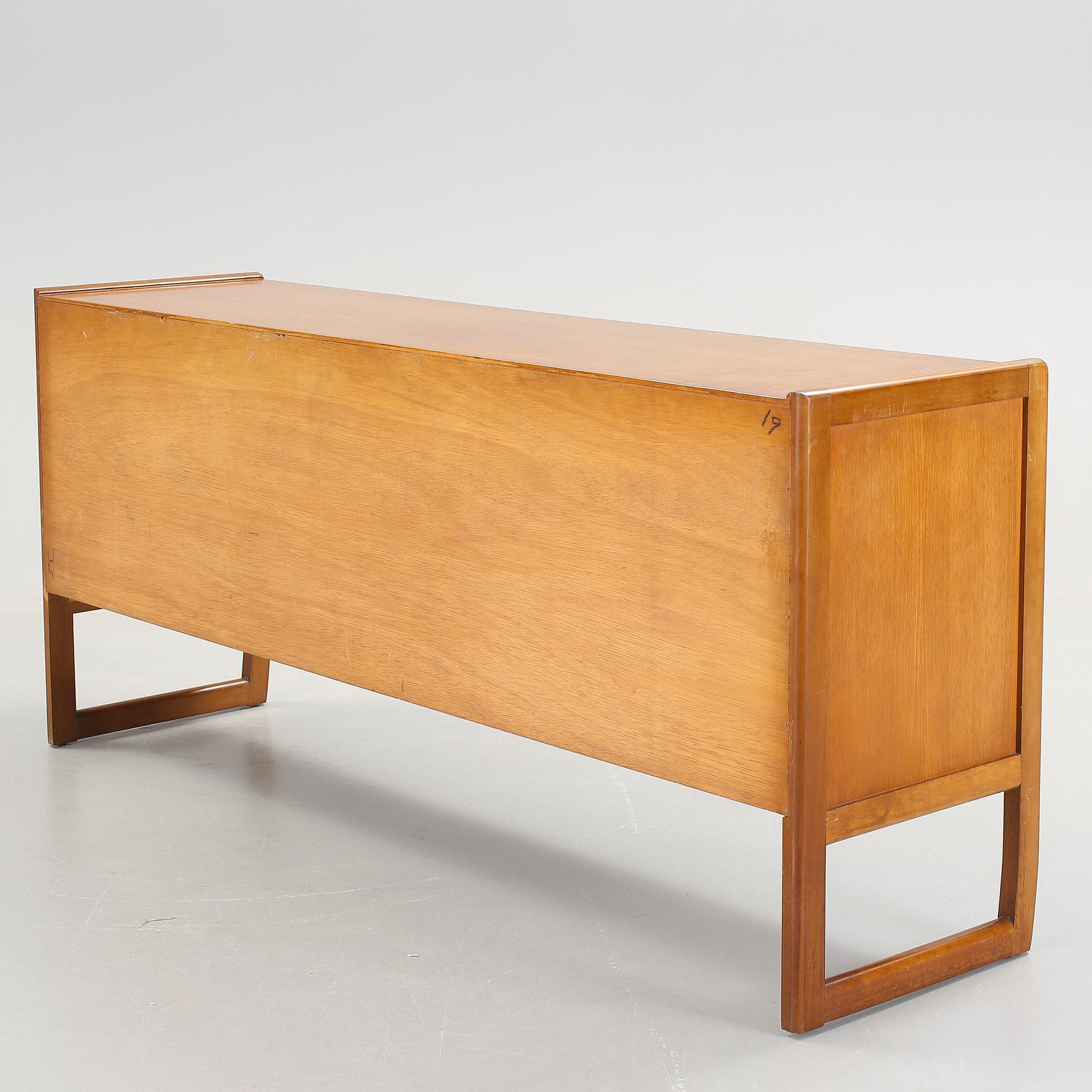 SIDEBOARD, 1900-talets andra hälft.