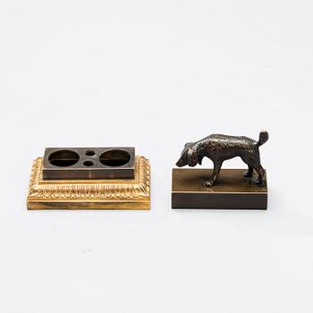 BLÄCKSTÄLL, brännförgylld mässing, 1800-talets början.
