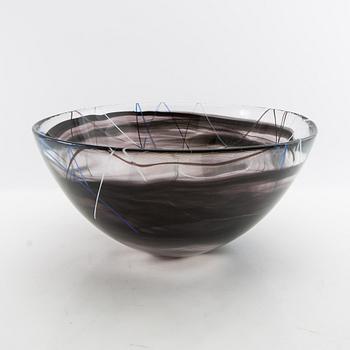 Anna Ehrner bowl "Contrast" Kosta Boda glass.