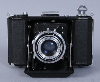 KAMERA, Leica. Nettar 515/16.