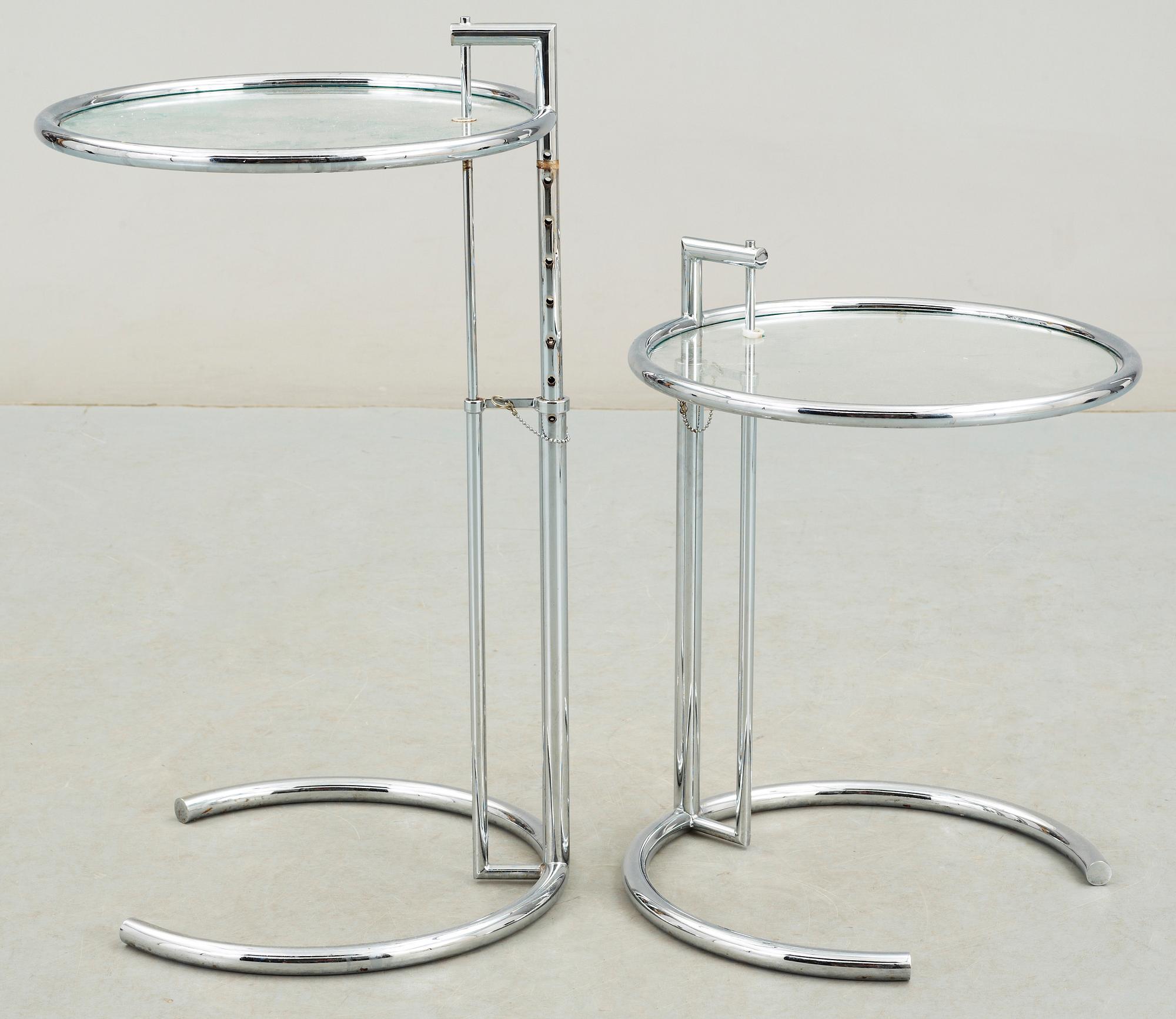 BORD, ett par, E1027, Eileen Gray, efter, trol Classicon, enl uppg inköpta på Nordiska Galleriet, 1980-tal.