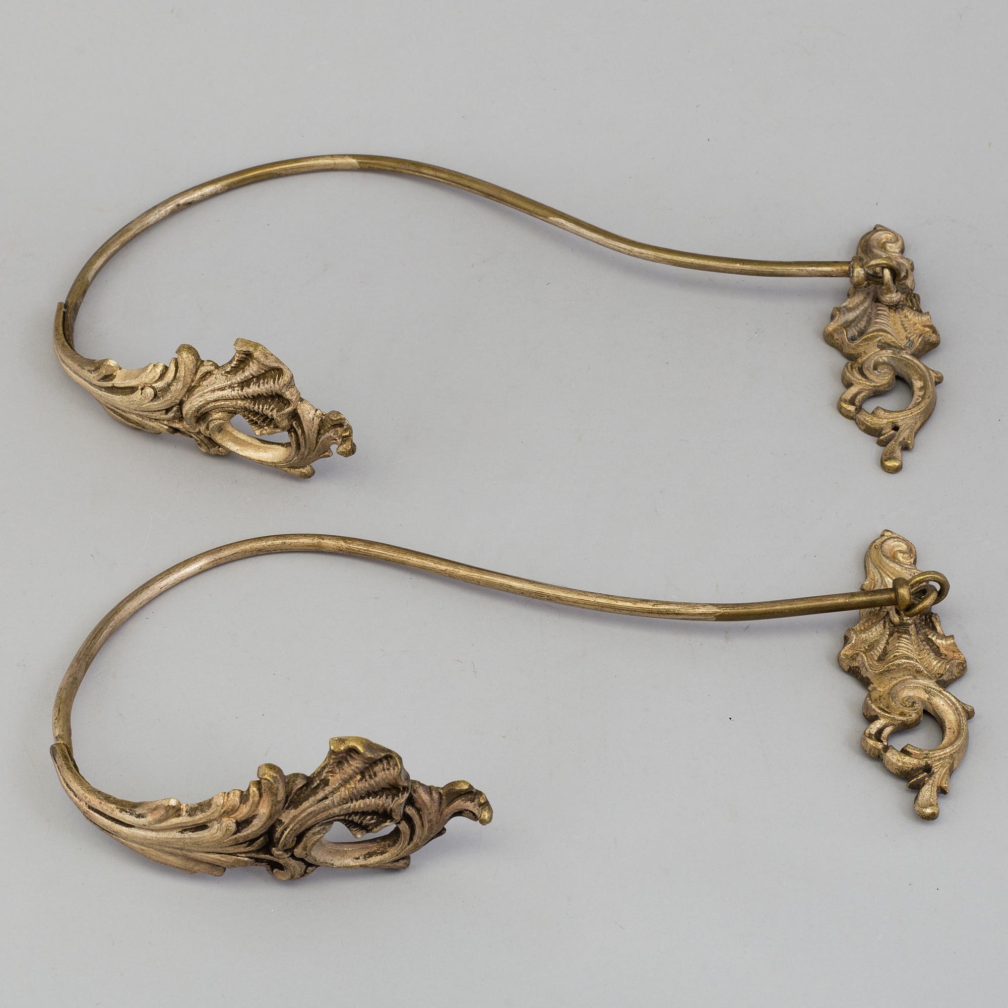 GARDINOMFÅNG, ett par, metall, rokoko-stil, 1900-tal.