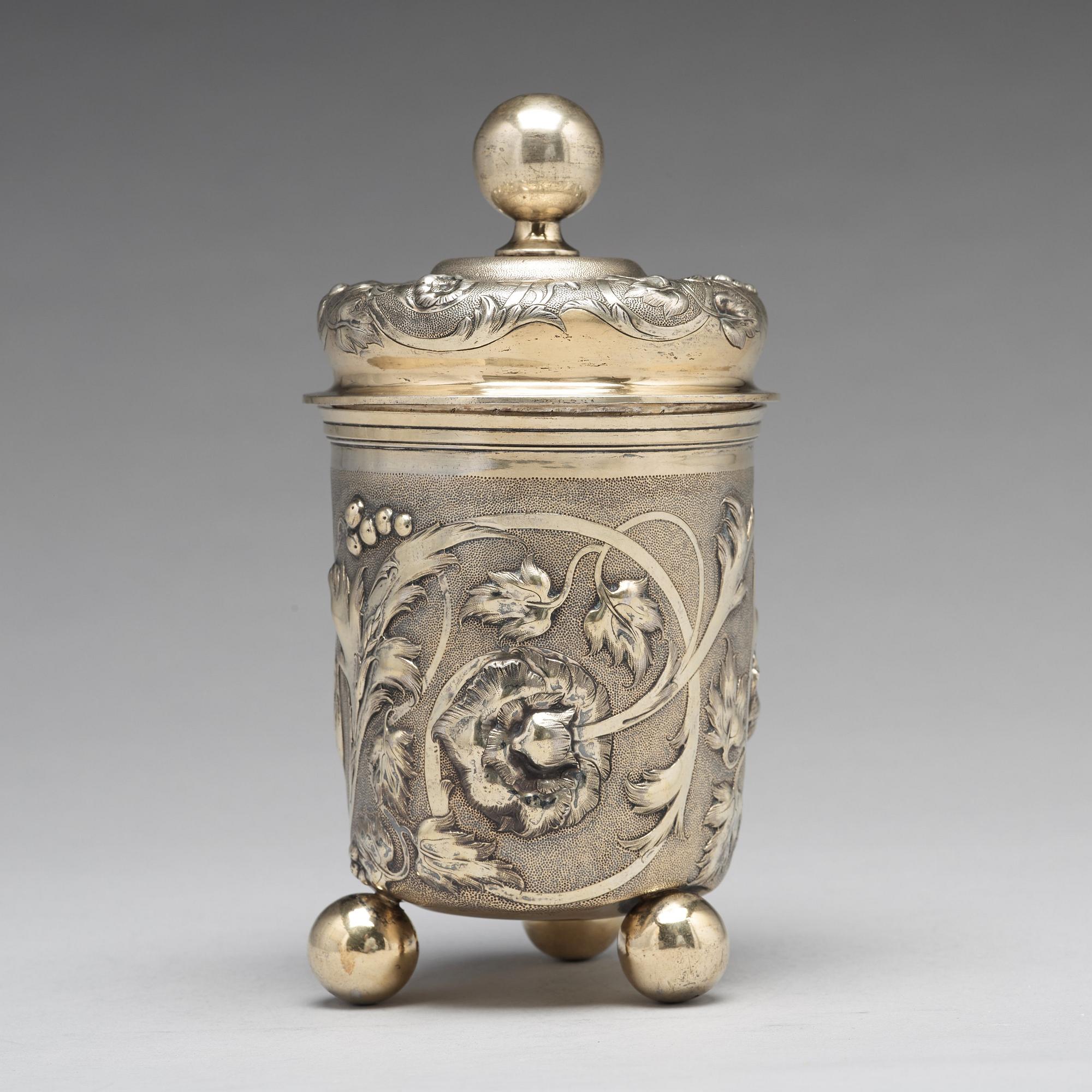 Bägare med lock, oidentifierad mästare, silver, Moskva 1857.