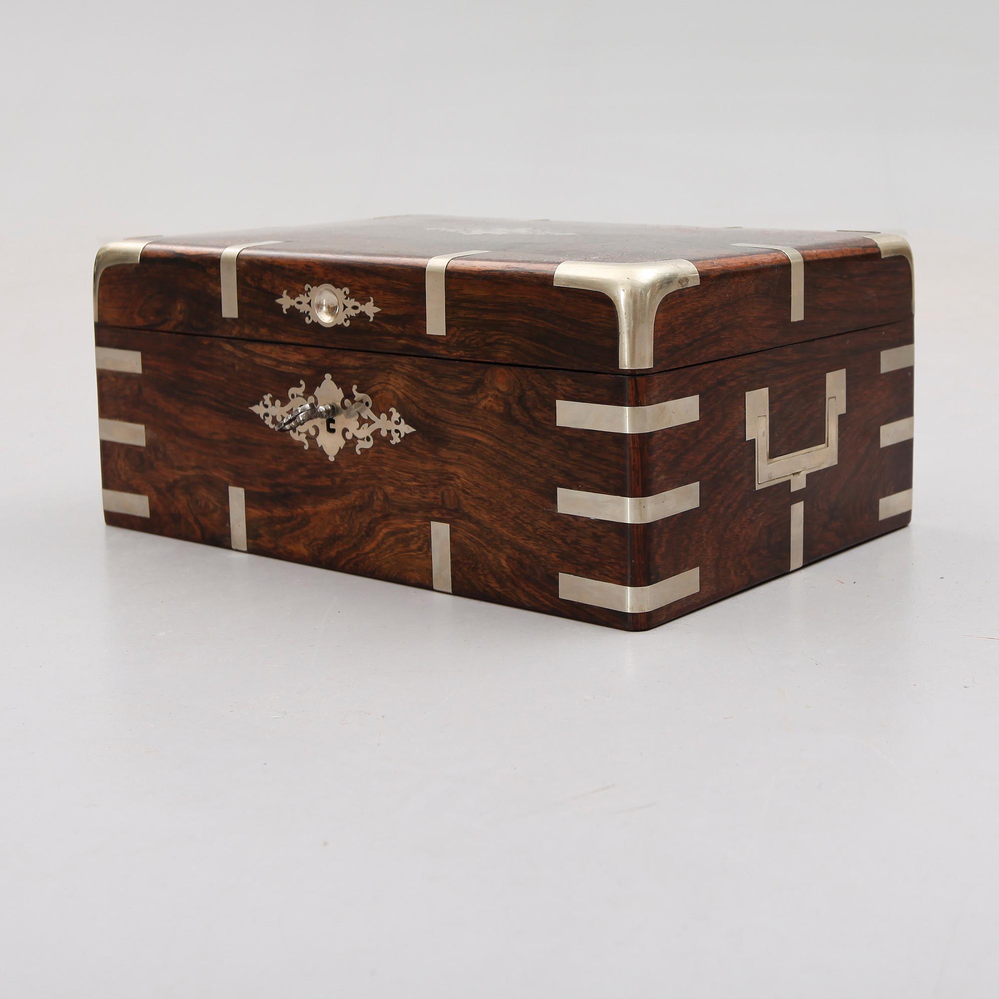 RESESCHATULL, Jakaranda, omkring 1900.