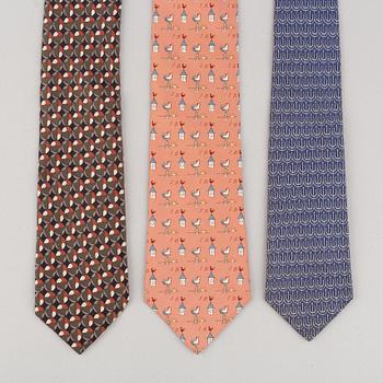 Hermès, three silk ties.