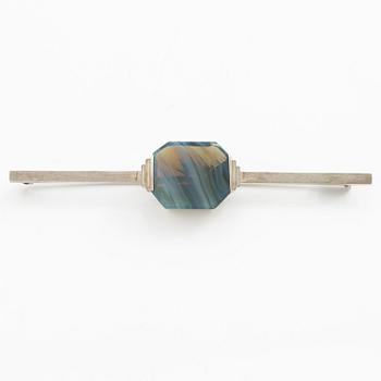 Wiwen Nilsson, a brooch, silver with banded agate, Lund 1941.