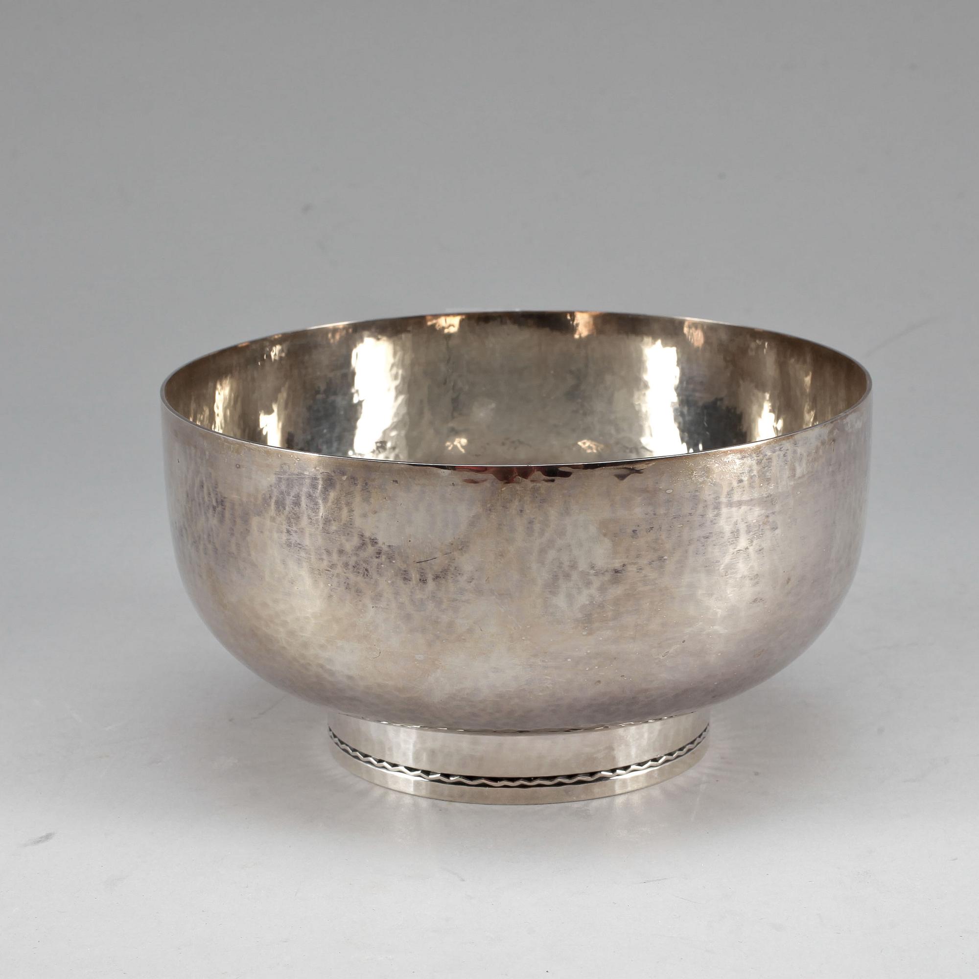 SKÅL, "Sofiero", silver, CG Råström, Stockholm 1976. Vikt ca 356 g.