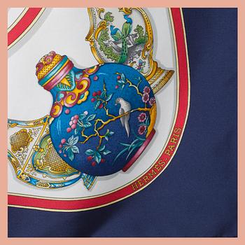 SCARF, "Qu'Import le Flacon", Hermès.