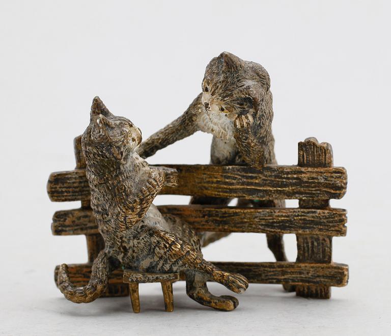 FIGUR, Wienerbrons, sekelskiftet 1900.