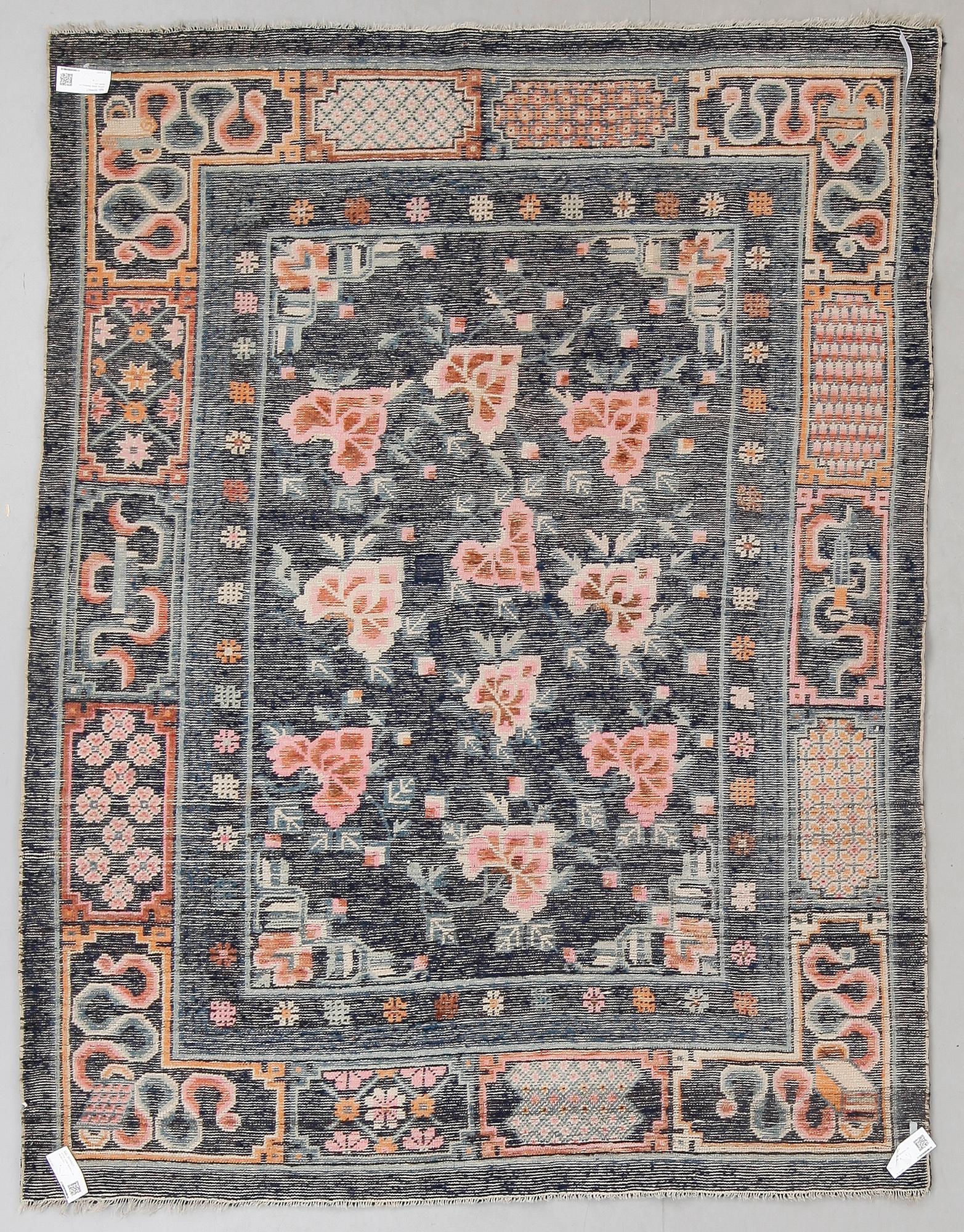 MATTA, antik Baotou, ca 214x161 cm.