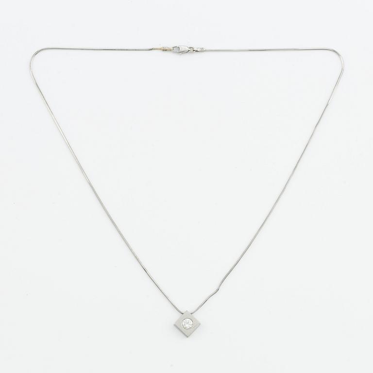 Collier, 18K vitguld med briljantslipad diamant.